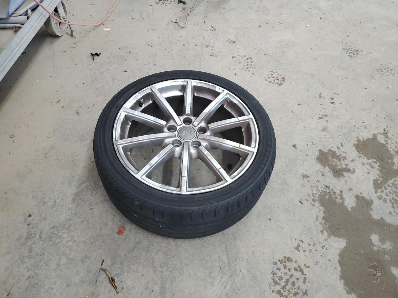 2014 Audi A4 Premium Plus VIN: WAUFFAFL2EN002307 Lot: 92032075