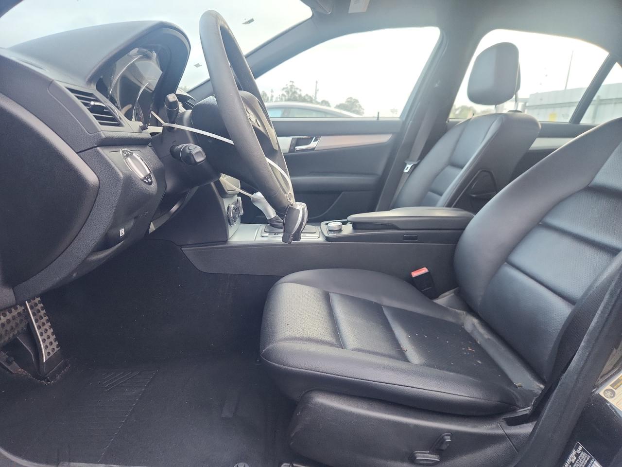 2010 Mercedes-Benz C 300 VIN: WDDGF5EBXAR107838 Lot: 93263425