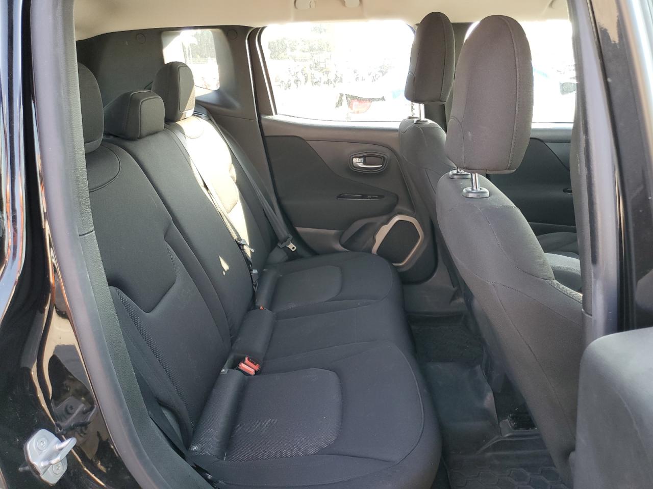 2015 Jeep Renegade Sport VIN: ZACCJAAH3FPC32406 Lot: 91912255