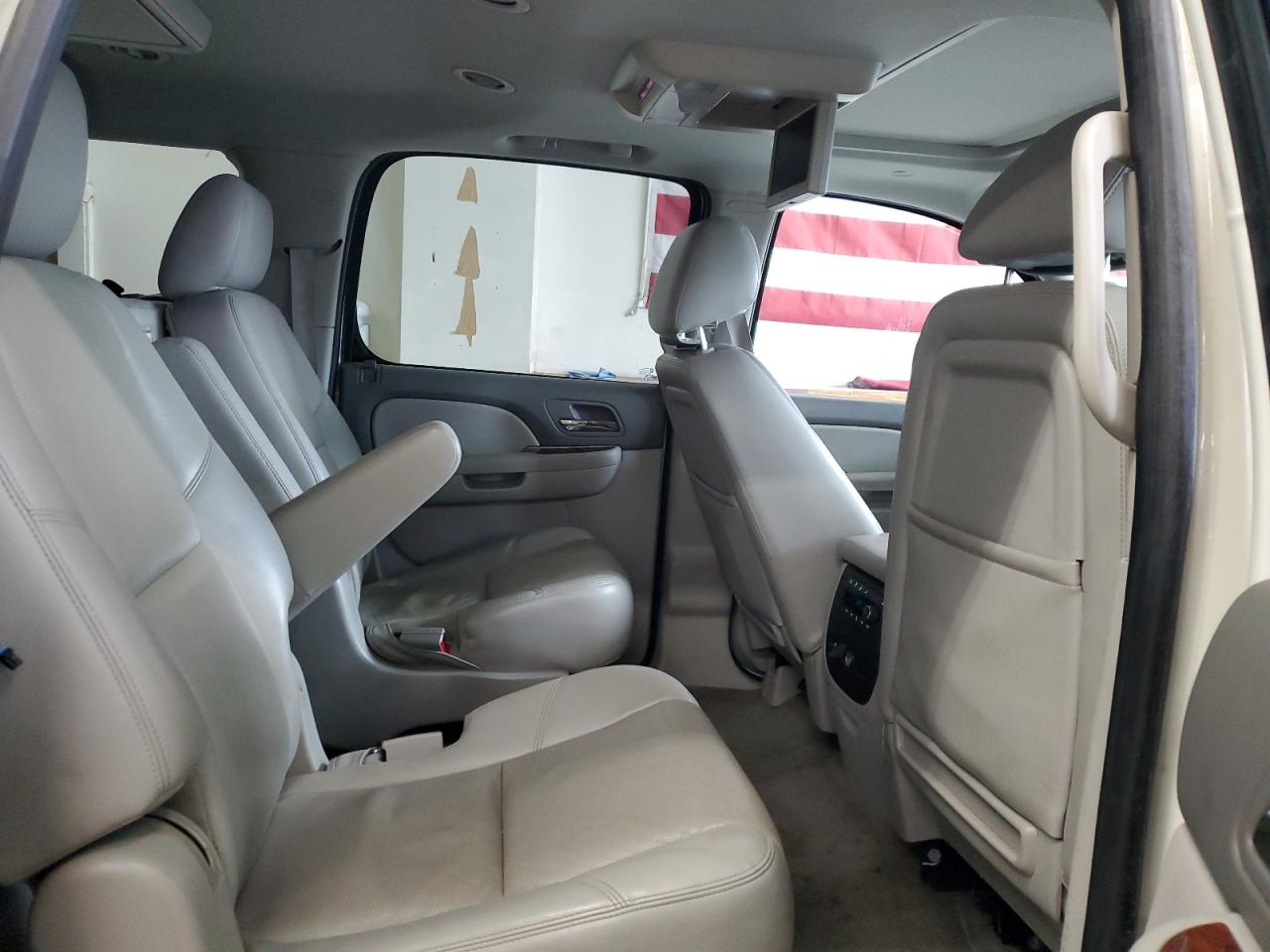 2014 Chevrolet Suburban K1500 Ltz VIN: 1GNSKKE71ER162783 Lot: 92509955