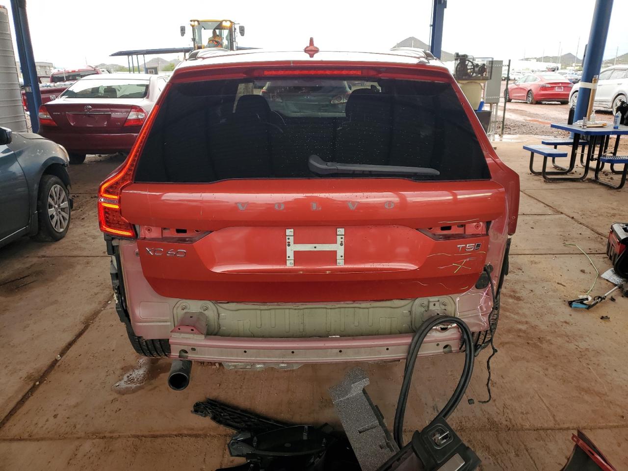 2018 Volvo Xc60 T5 VIN: LYV102RK1JB068834 Lot: 93435735