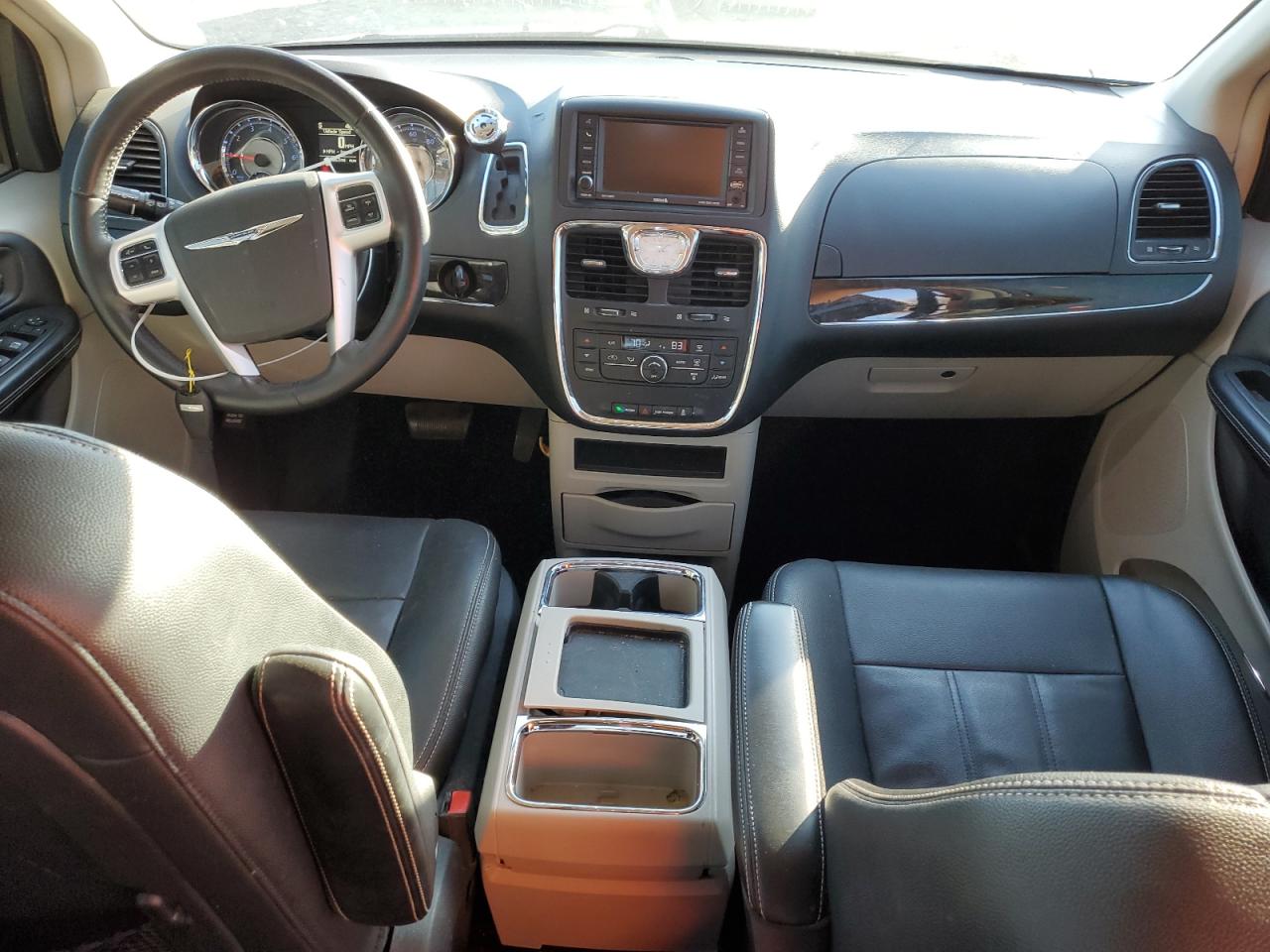 2016 Chrysler Town & Country Touring VIN: 2C4RC1BG0GR294983 Lot: 92632085