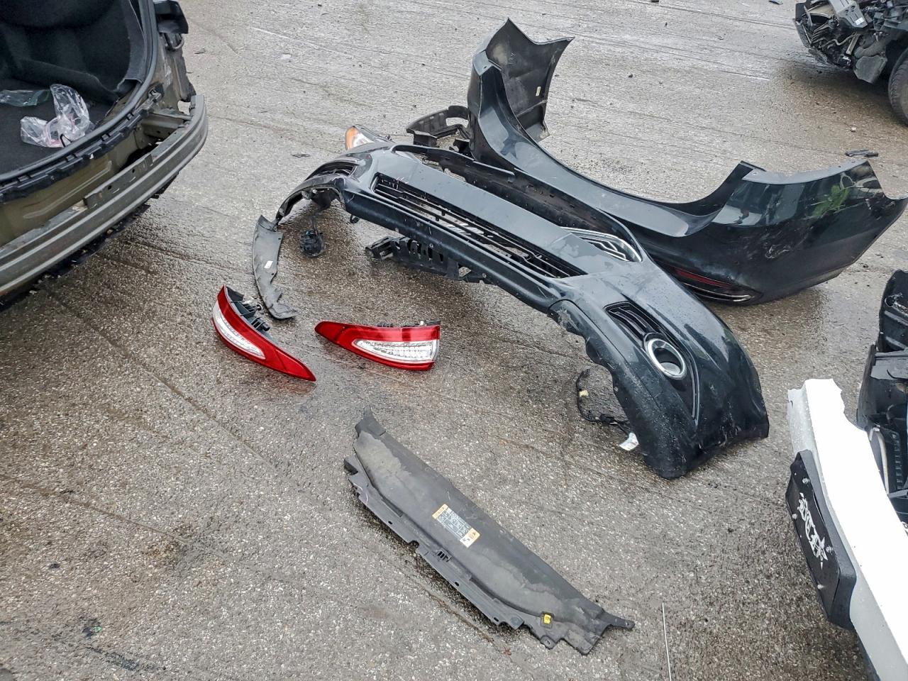 2014 Ford Fusion Titanium VIN: 3FA6P0D94ER232077 Lot: 94325925