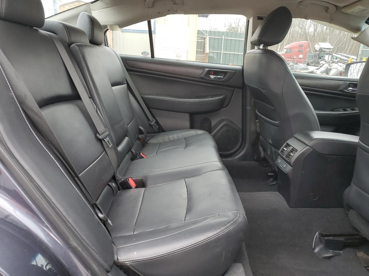 2015 Subaru Legacy 2.5I Limited VIN: 4S3BNAL61F3041390 Lot: 92800425