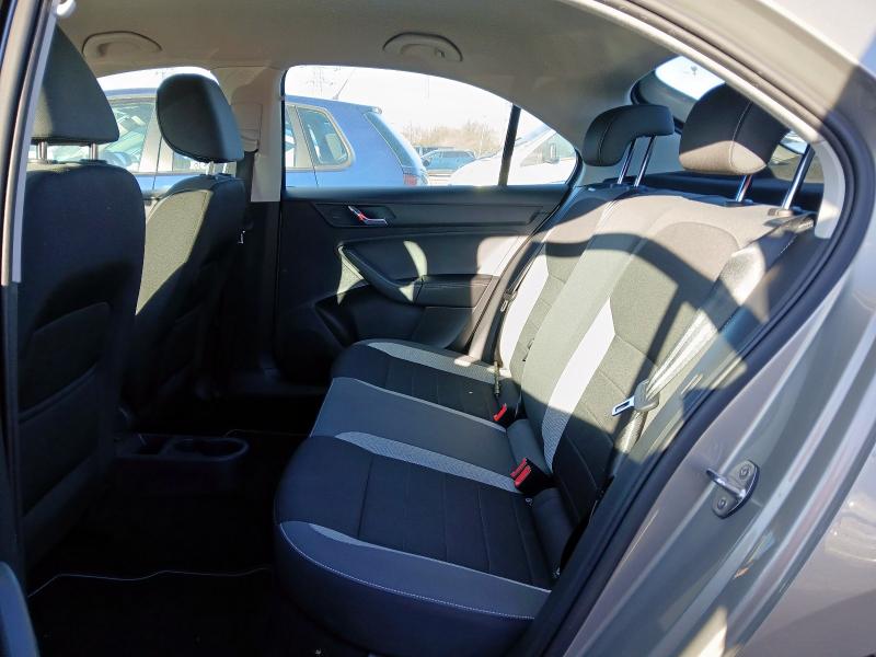 2018 SKODA RAPID SE TSI 