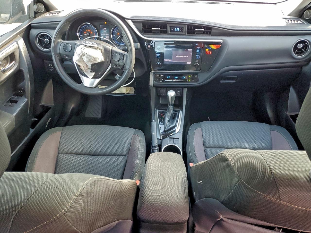 2018 Toyota Corolla L VIN: 5YFBURHE8JP829830 Lot: 93815125