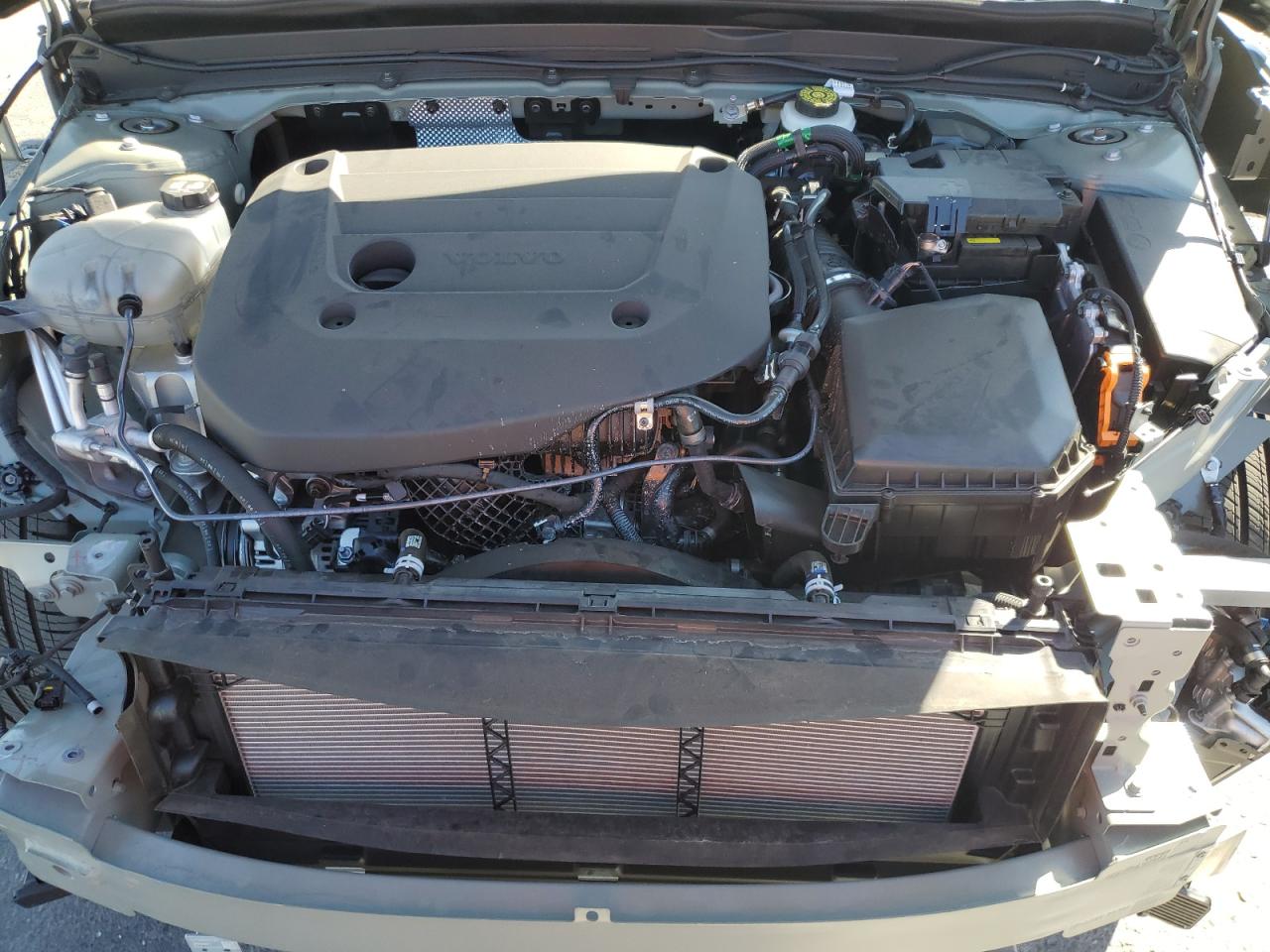 2025 Volvo Xc40 Plus VIN: YV4L12UC6S2524820 Lot: 91846235