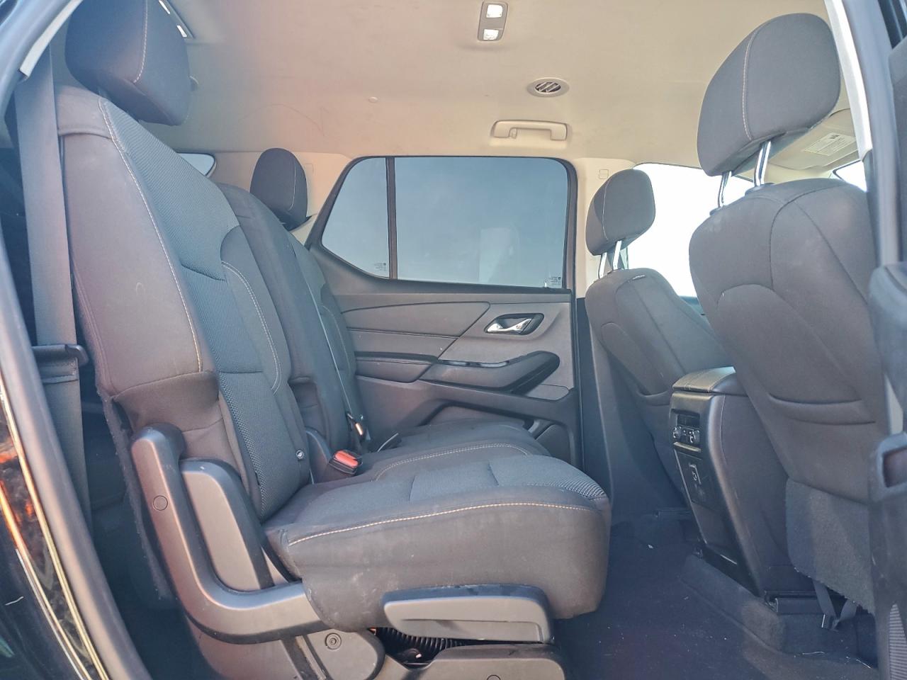 2019 Chevrolet Traverse Ls VIN: 1GNERFKW6KJ144026 Lot: 93926415