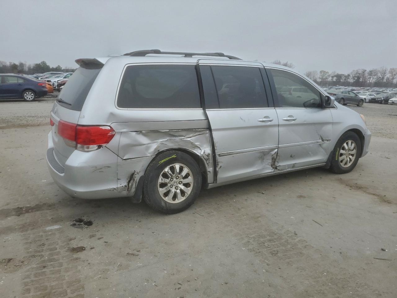 2010 Honda Odyssey Exl VIN: 5FNRL3H70AB015280 Lot: 93932085