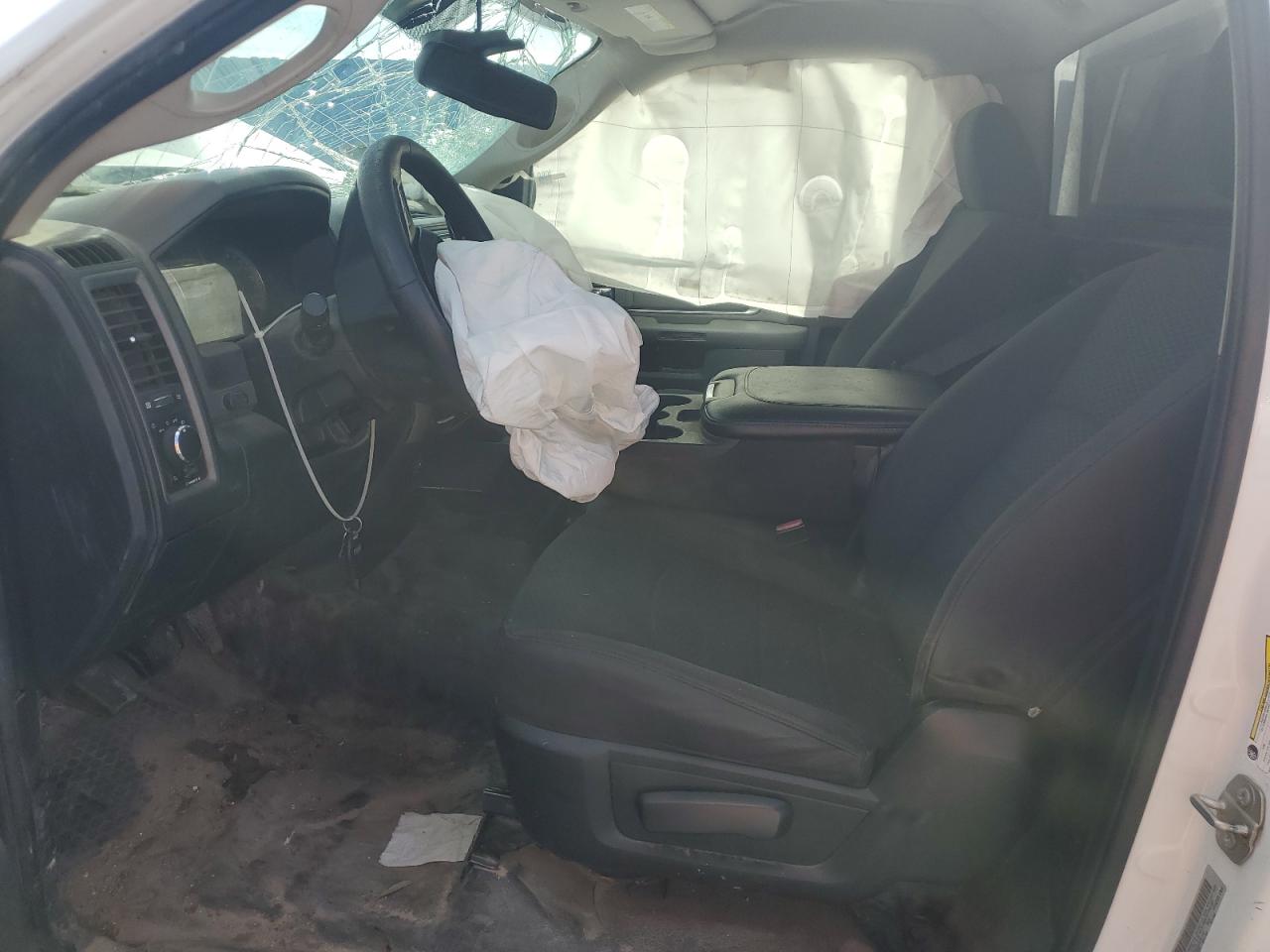 2019 Ram 1500 Classic Tradesman VIN: 3C6JR6DT4KG532150 Lot: 91469965