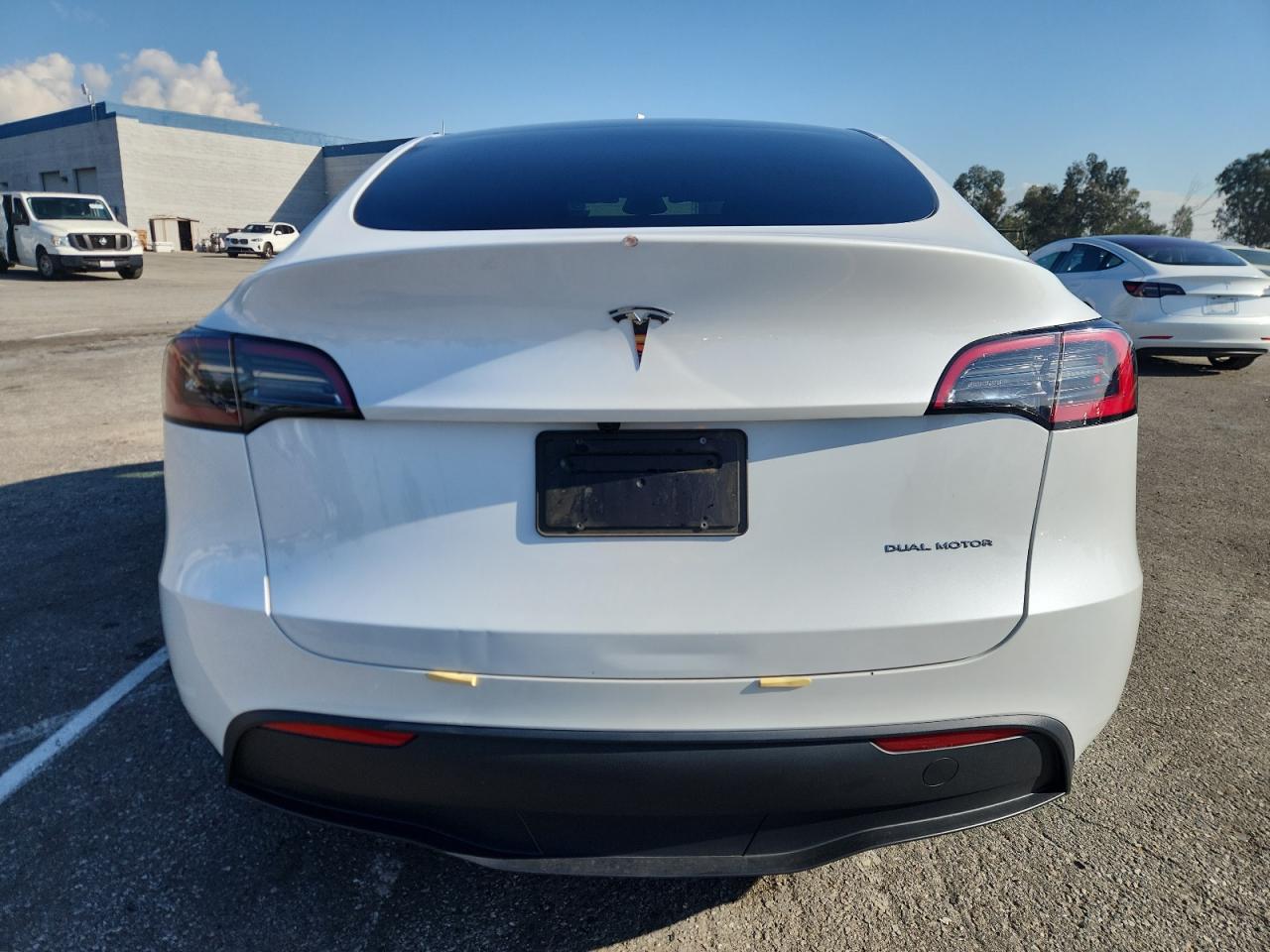 2023 Tesla Model Y VIN: 7SAYGDEE4PA152126 Lot: 93508425