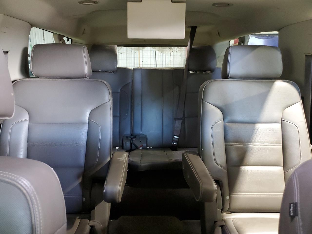 2016 GMC Yukon Xl Denali VIN: 1GKS2HKJ8GR240009 Lot: 92924015