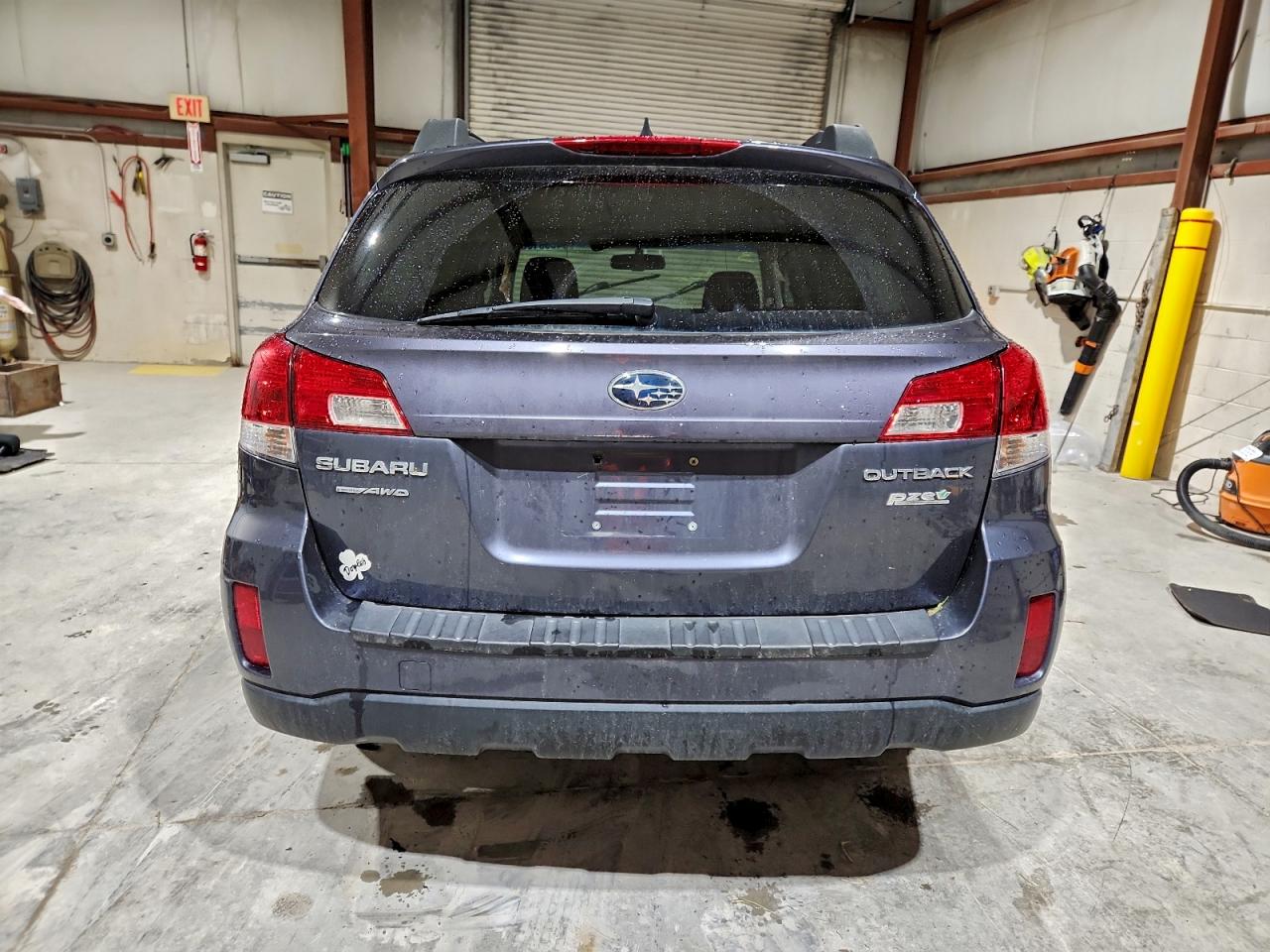 2014 Subaru Outback 2.5I Premium VIN: 4S4BRBCC8E3320426 Lot: 94558155