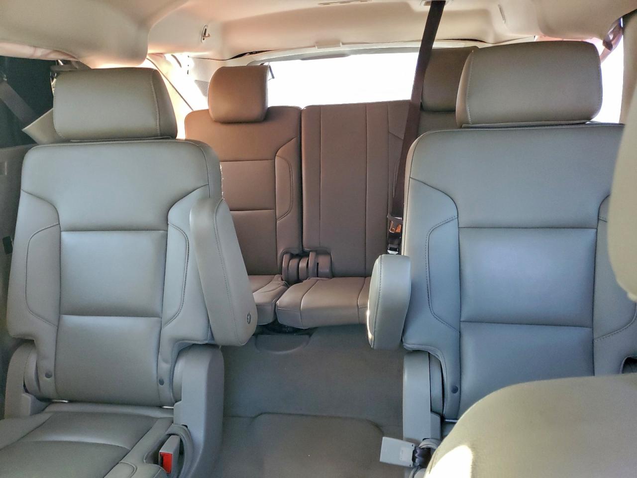 2019 Chevrolet Suburban C1500 Lt VIN: 1GNSCHKC6KR231187 Lot: 94036705