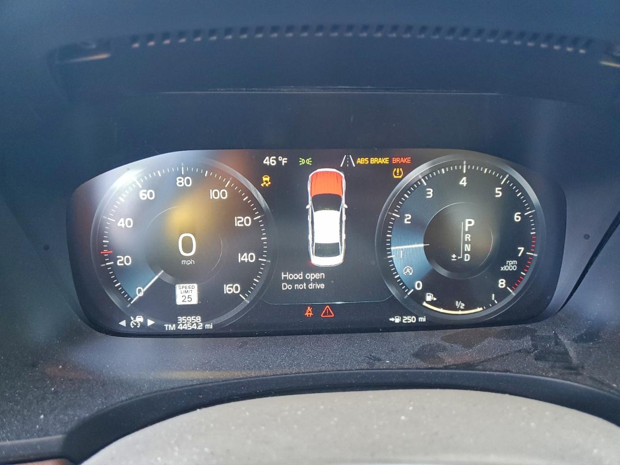 2017 Volvo S90 T6 Inscription VIN: YV1A22ML8H1005557 Lot: 92900805