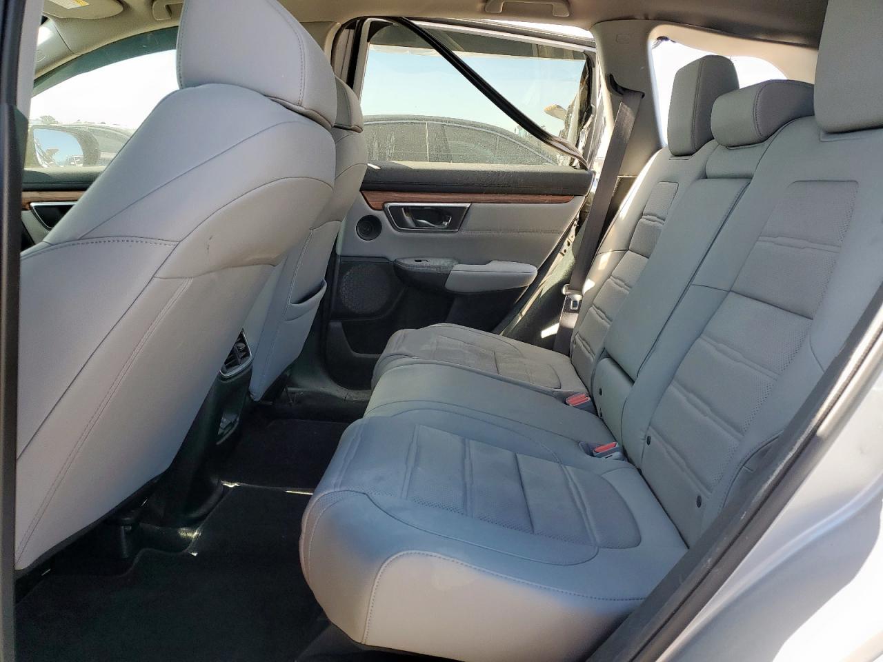 2022 Honda Cr-V Touring VIN: 2HKRW2H96NH666777 Lot: 92039555