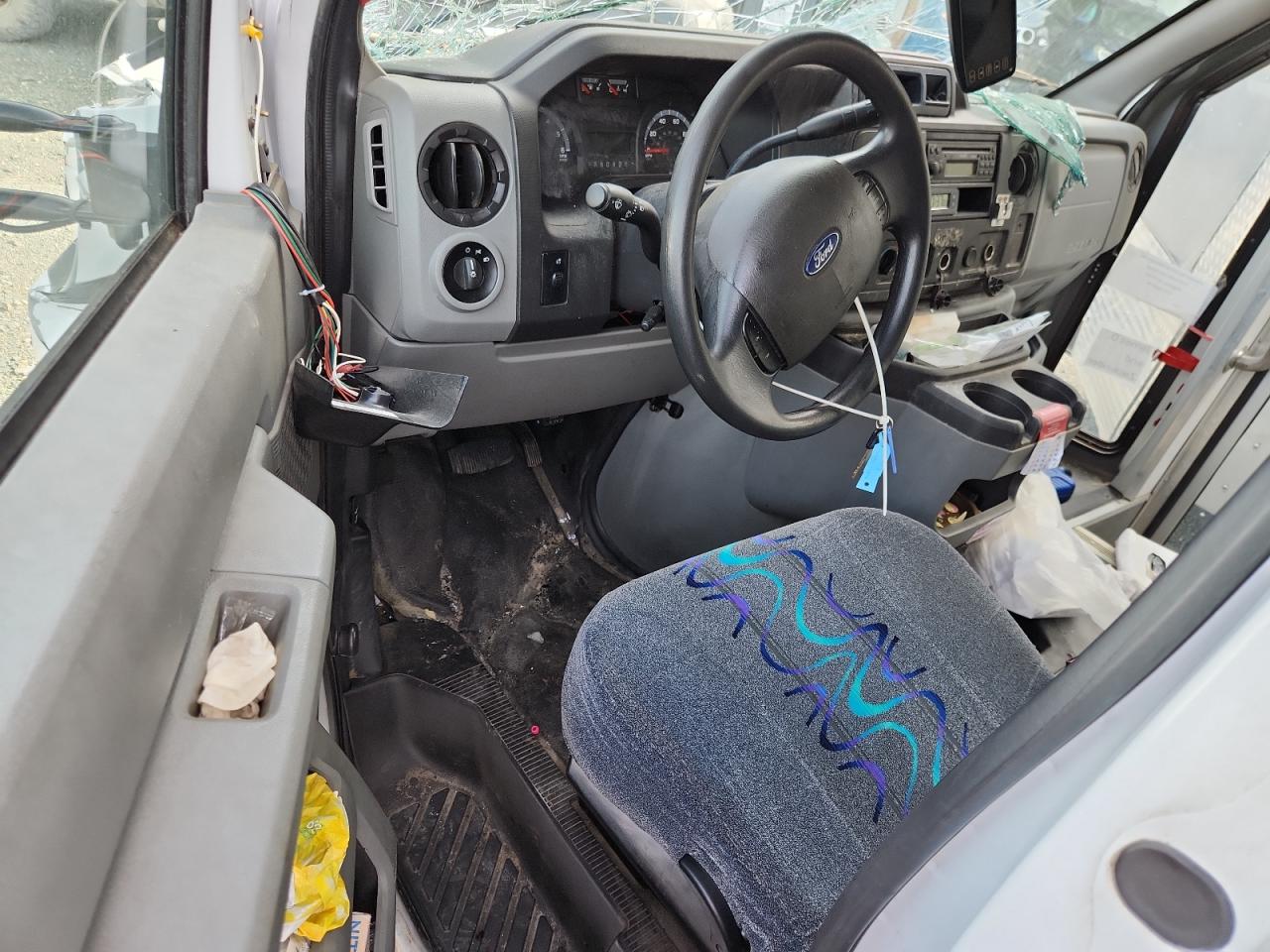 2018 Ford Econoline E350 Super Duty Cutaway Van VIN: 1FDEE3FS1JDC20996 Lot: 92626315