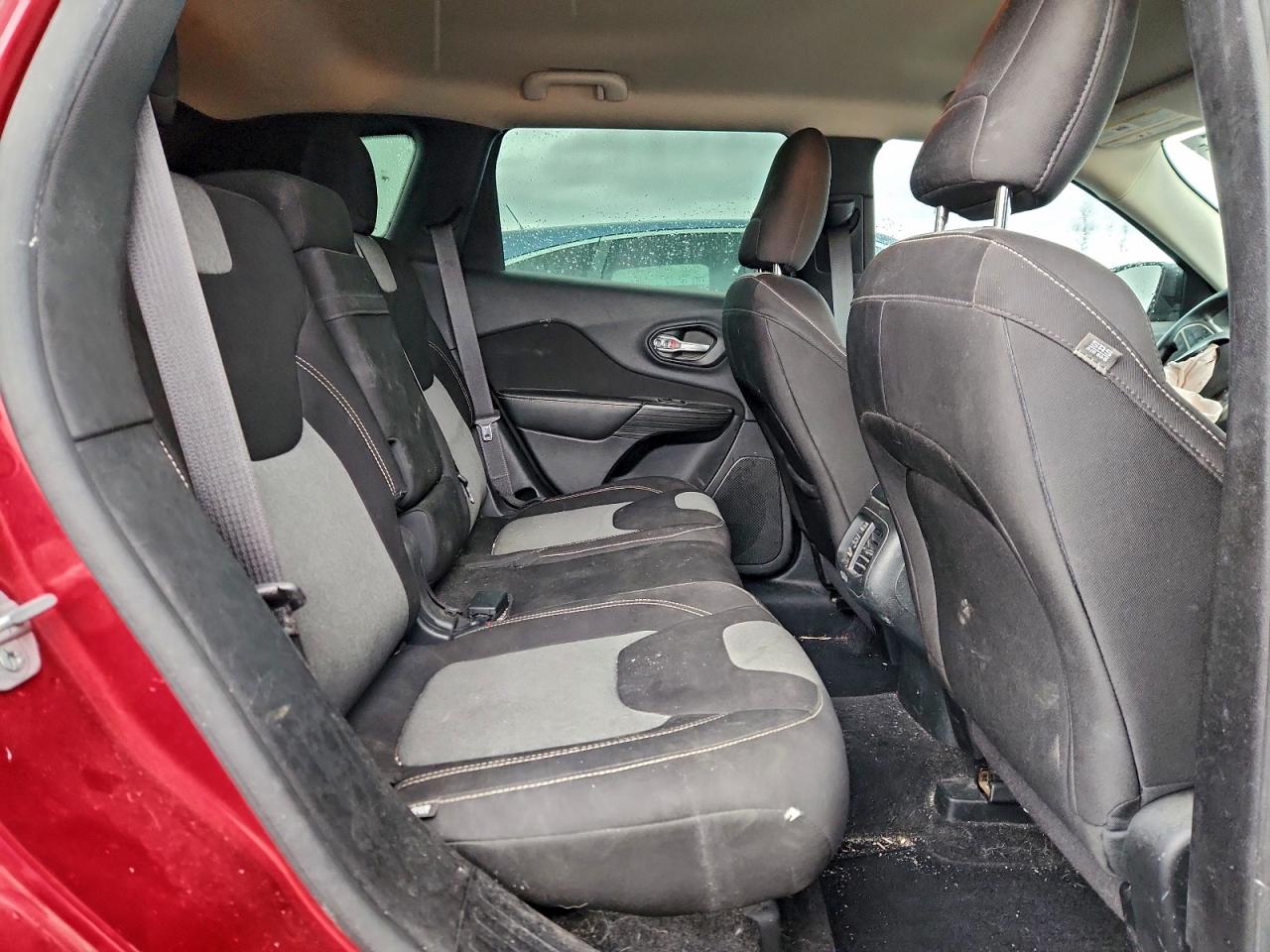 2015 Jeep Cherokee Sport VIN: 1C4PJLAB9FW631459 Lot: 93112865