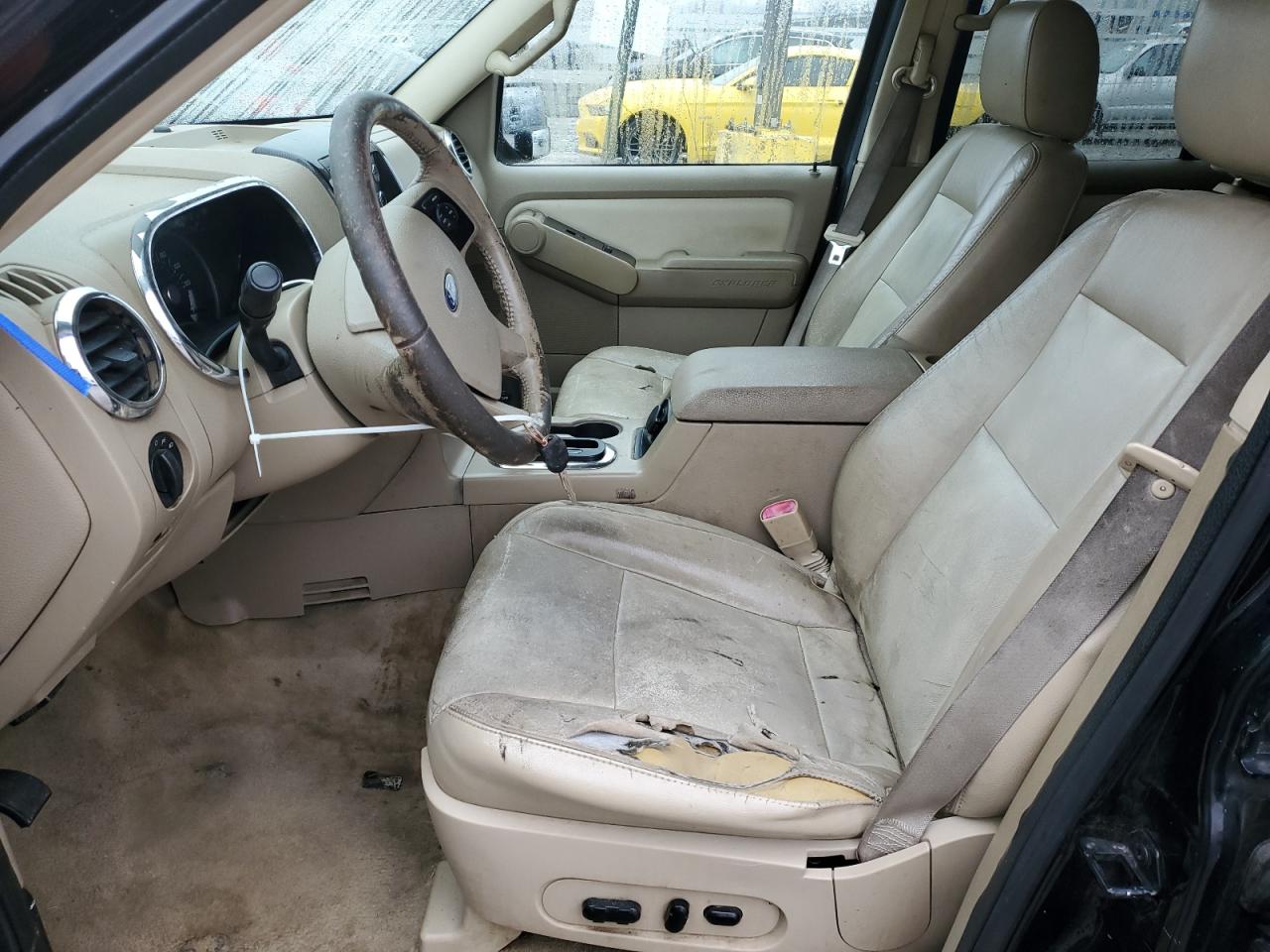 2008 Ford Explorer Xlt VIN: 1FMEU73888UA94603 Lot: 93253875