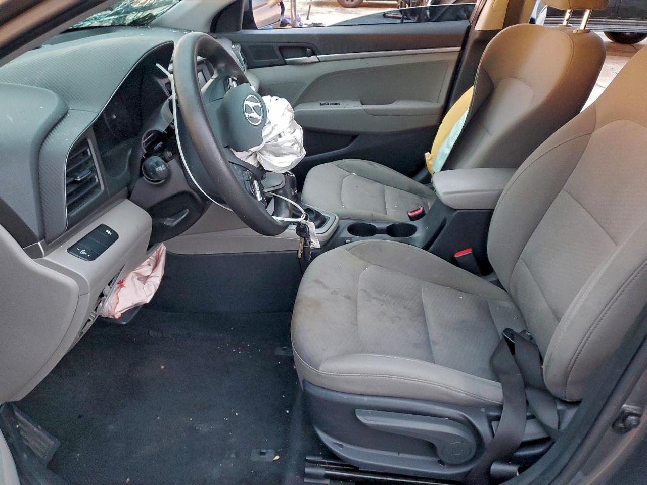 2019 Hyundai Elantra Se VIN: 5NPD74LFXKH490053 Lot: 93927575