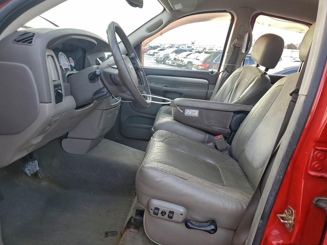 2004 Dodge Ram 1500 St VIN: 1D7HU18D64S633929 Lot: 93817235