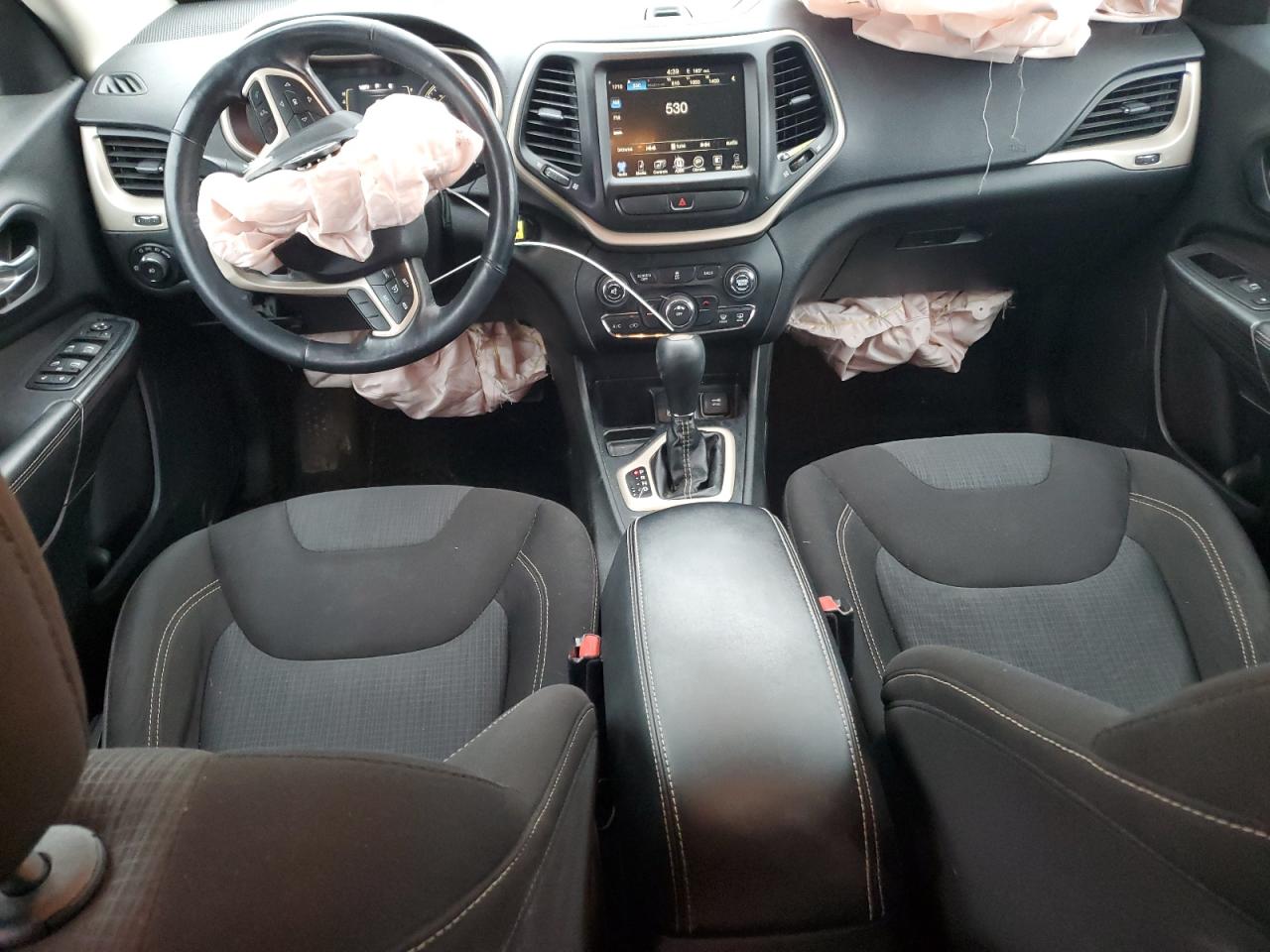 2015 Jeep Cherokee Latitude VIN: 1C4PJLCB2FW782060 Lot: 94315345