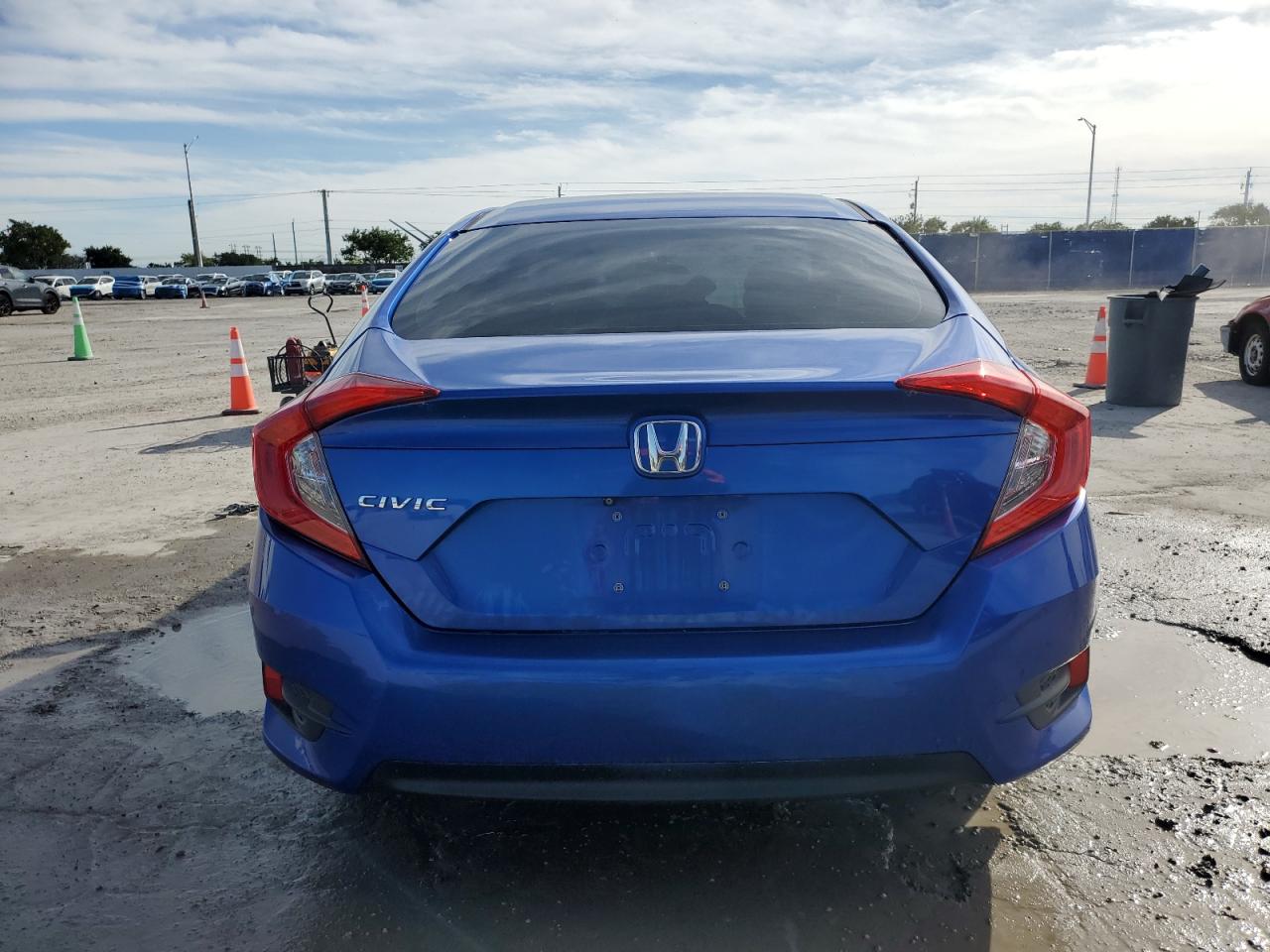 2018 Honda Civic Lx VIN: 19XFC2F60JE005944 Lot: 92283075