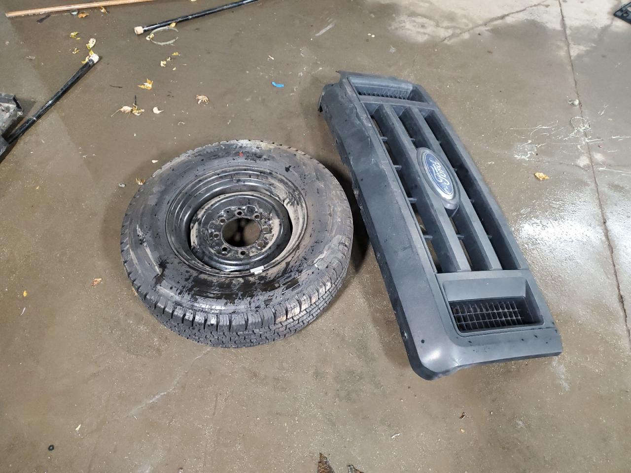 2011 Ford E150 Delivery Van VIN: 1FTNE1EW4BDA97659 Lot: 92874705