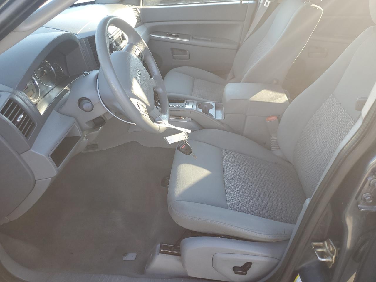 2007 Jeep Grand Cherokee Laredo VIN: 1J8GR48K37C556340 Lot: 90517645