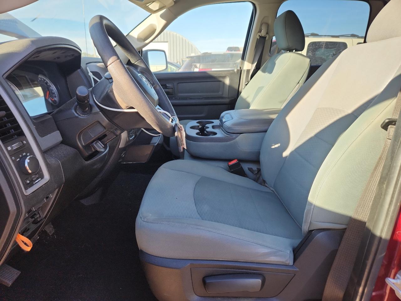 2019 Ram 1500 Classic Tradesman VIN: 1C6RR7KTXKS598867 Lot: 90021405