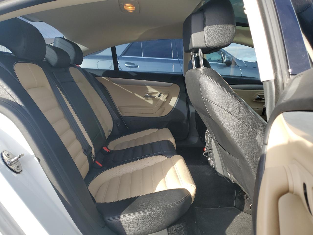 2015 Volkswagen Cc Sport VIN: WVWBN7AN2FE827166 Lot: 92845545