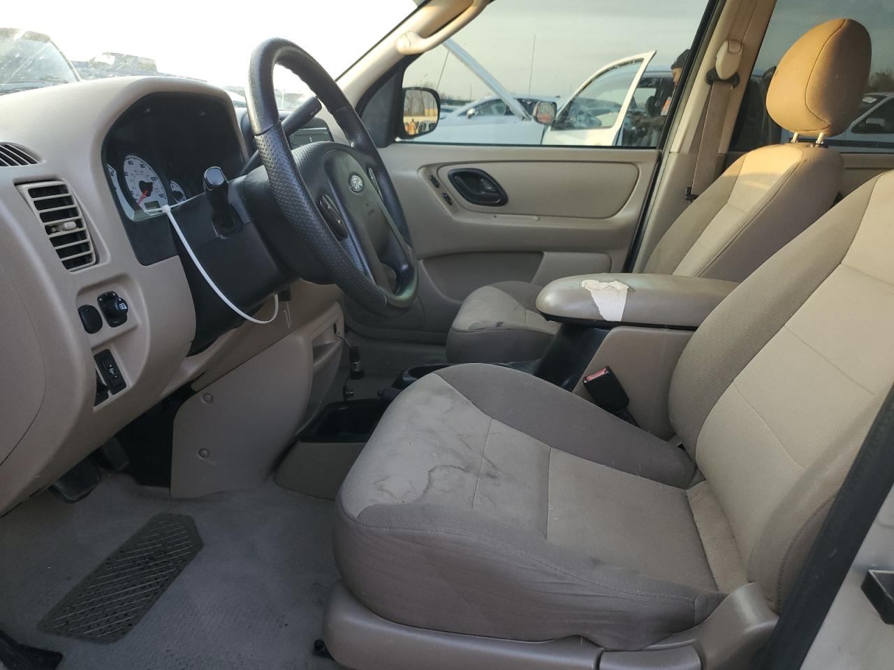 2004 Ford Escape Xls VIN: 1FMYU92114KA89097 Lot: 92489625