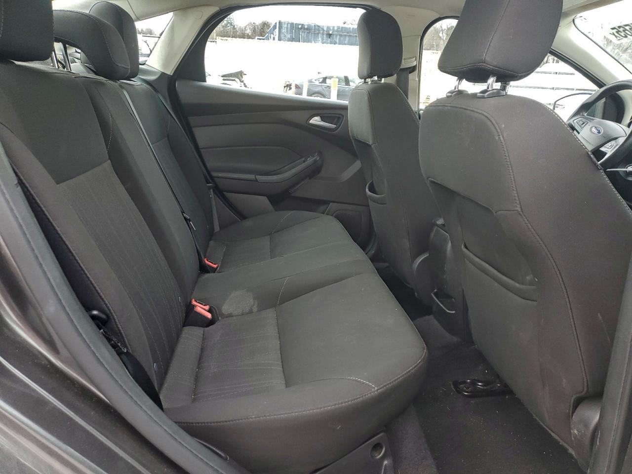 2015 Ford Focus Se VIN: 1FADP3F26FL373662 Lot: 94735565