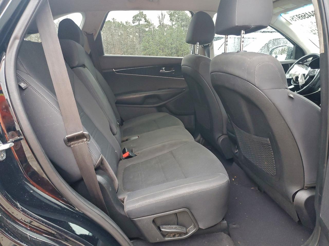 2019 Kia Sorento Lx VIN: 5XYPGDA56KG584994 Lot: 94456975