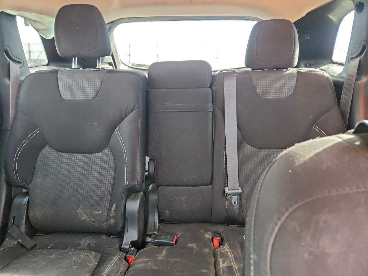 2015 Jeep Cherokee Latitude VIN: 1C4PJLCB3FW658170 Lot: 94261355