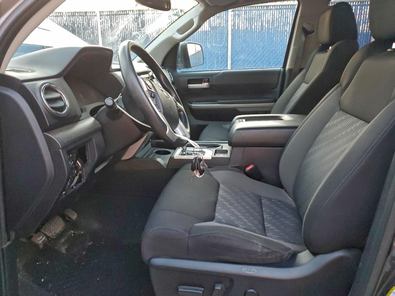 2018 Toyota Tundra Crewmax Sr5 VIN: 5TFDY5F17JX727958 Lot: 92664805