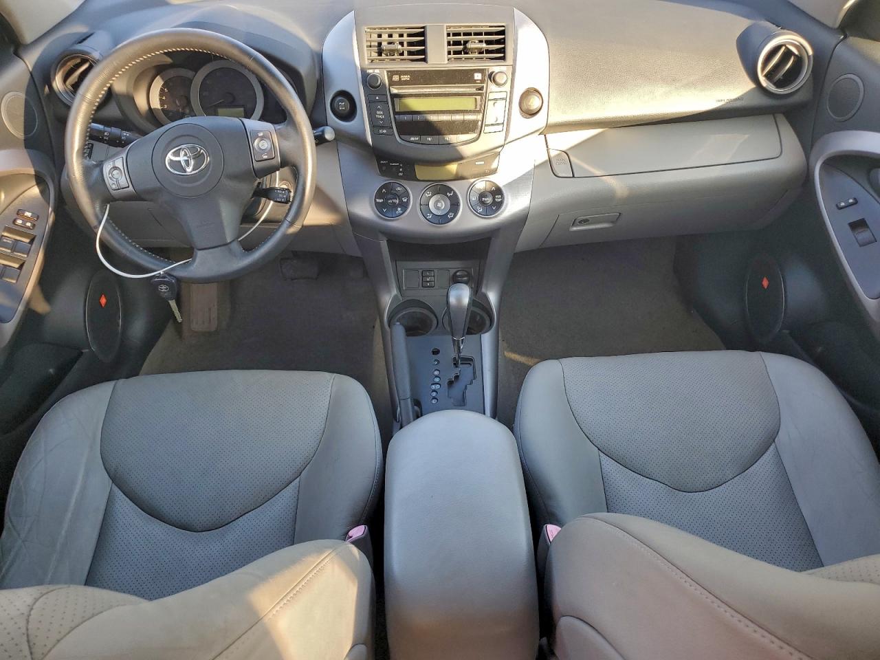 2008 Toyota Rav4 Limited VIN: JTMBD31V085195783 Lot: 94484975