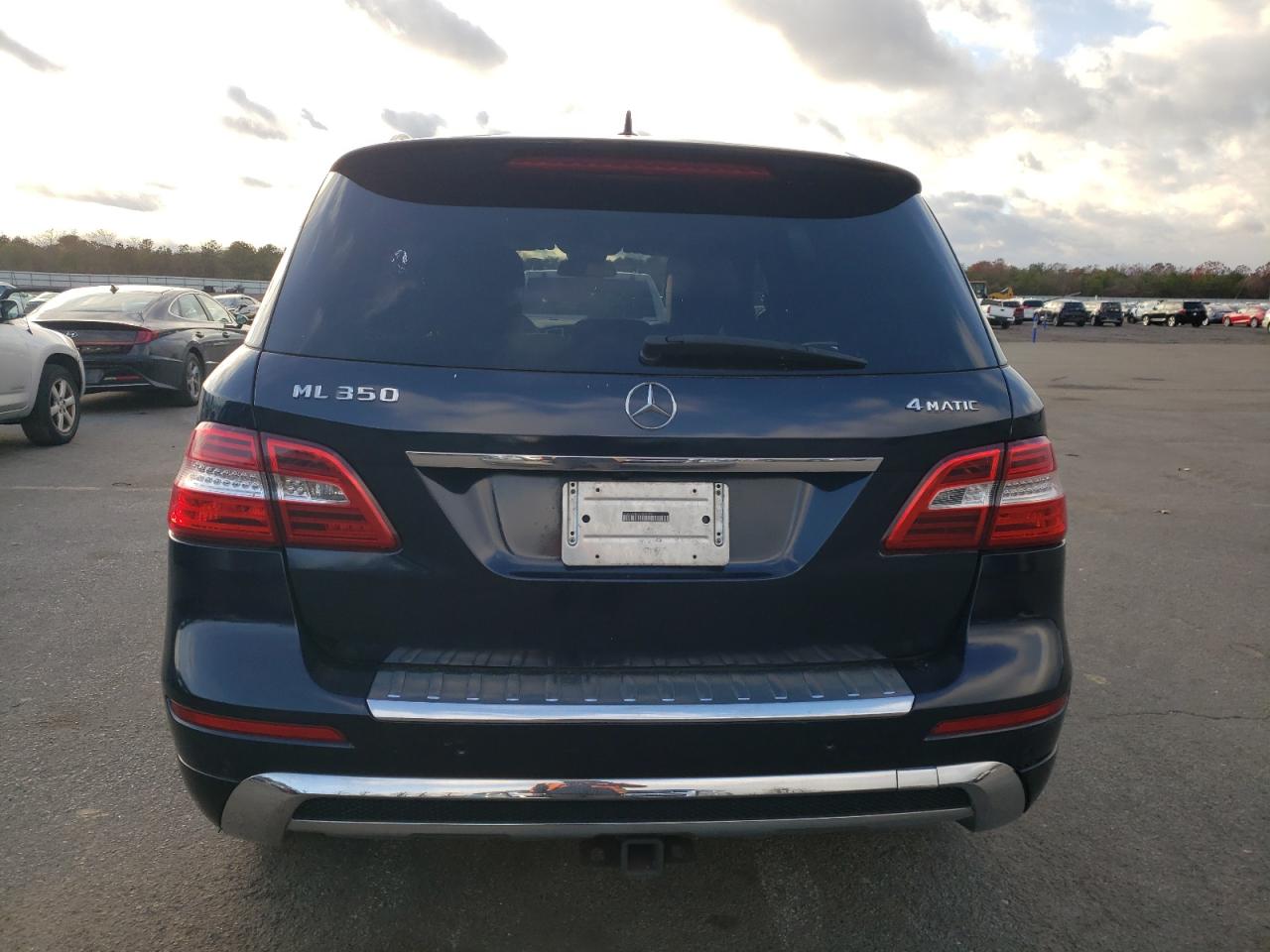 2015 Mercedes-Benz Ml 350 4Matic VIN: 4JGDA5HB0FA512356 Lot: 90723385