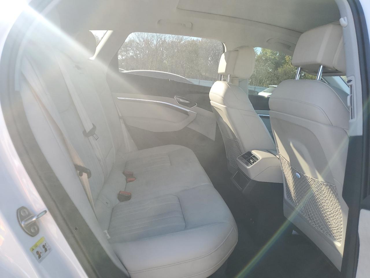 2019 Audi E-Tron Prestige VIN: WA1VABGEXKB011296 Lot: 90023235