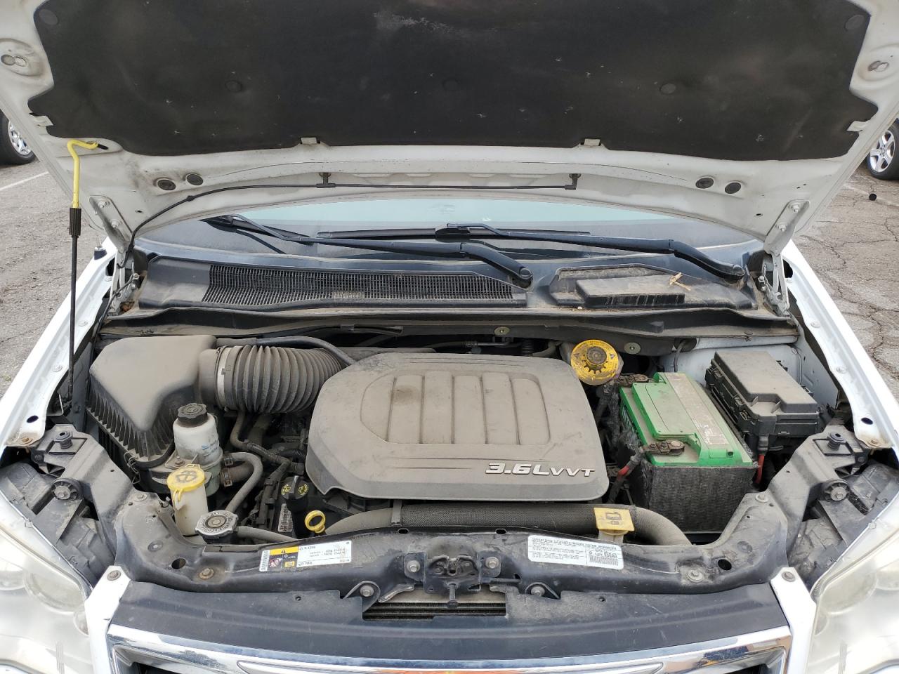 2014 Chrysler Town & Country Touring VIN: 2C4RC1BG4ER358911 Lot: 92817035