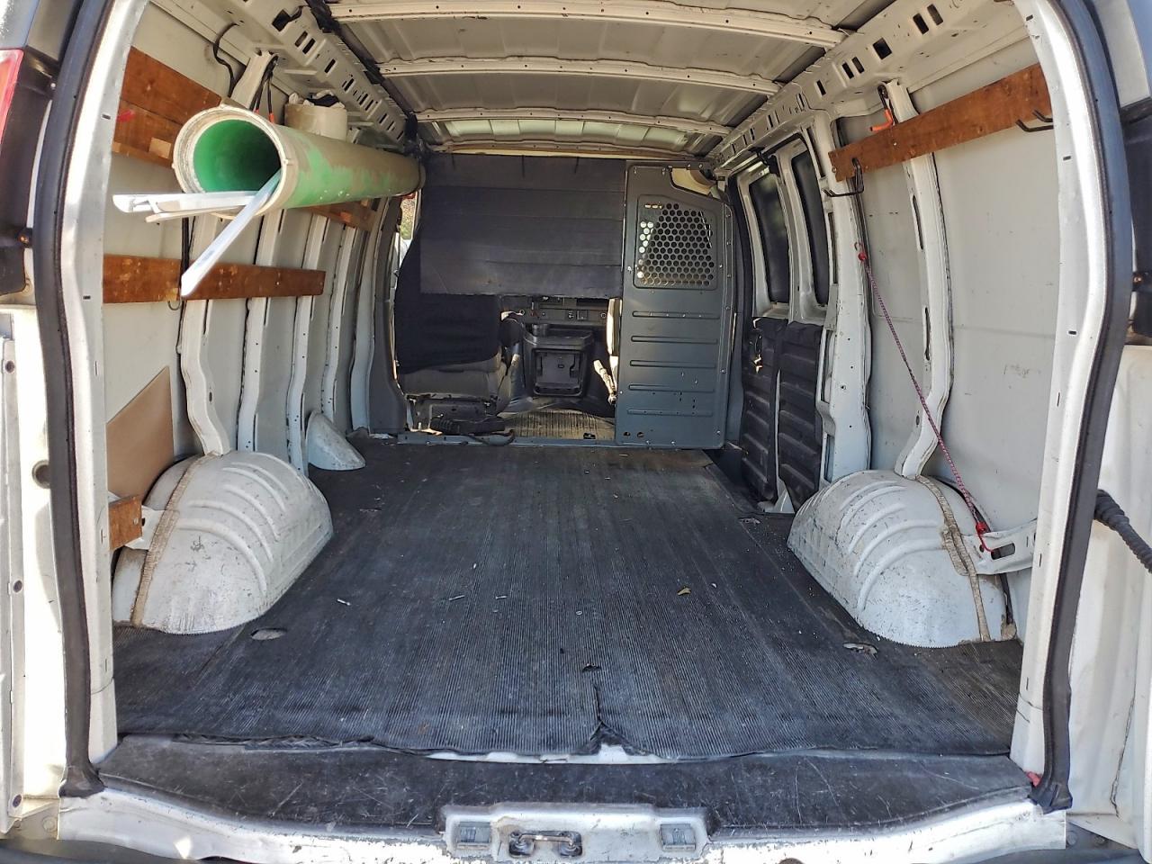 2017 GMC Savana Cargo 2500 13 VIN: 1GTW7AFF5H1904830 Lot: 94141495