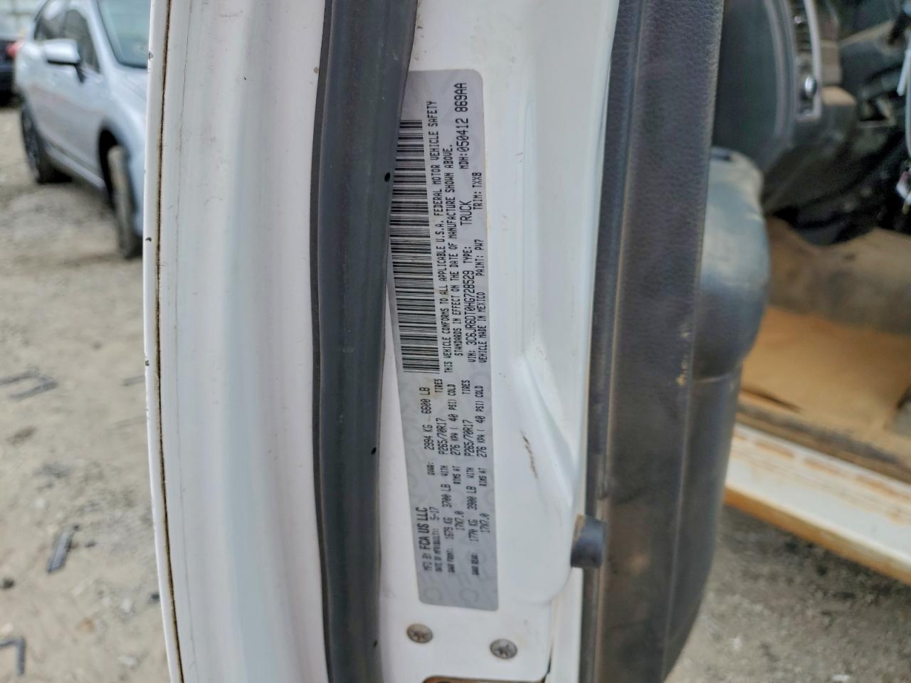 2017 Ram 1500 St VIN: 3C6JR6DT0HG728529 Lot: 93475835