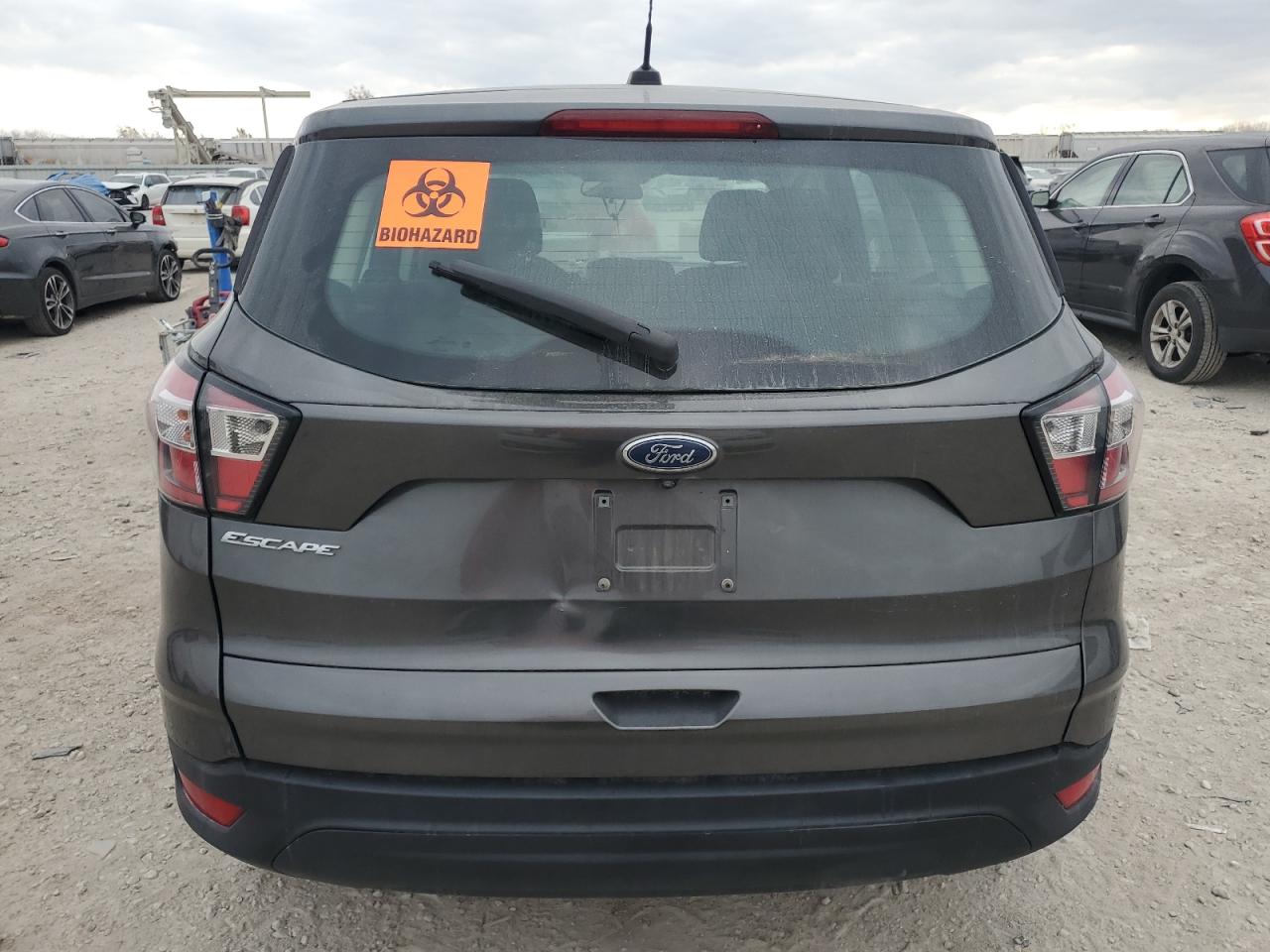 2017 Ford Escape S VIN: 1FMCU0F75HUC85171 Lot: 92686675