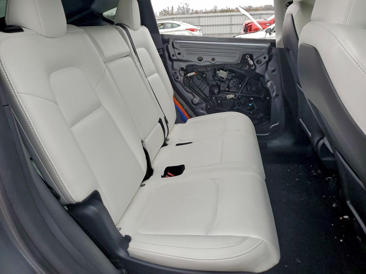 2024 Tesla Model Y VIN: 7SAYGAEE4RF168167 Lot: 93975245