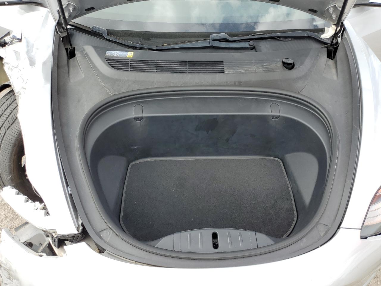 2018 Tesla Model 3 VIN: 5YJ3E1EB8JF069276 Lot: 92354225