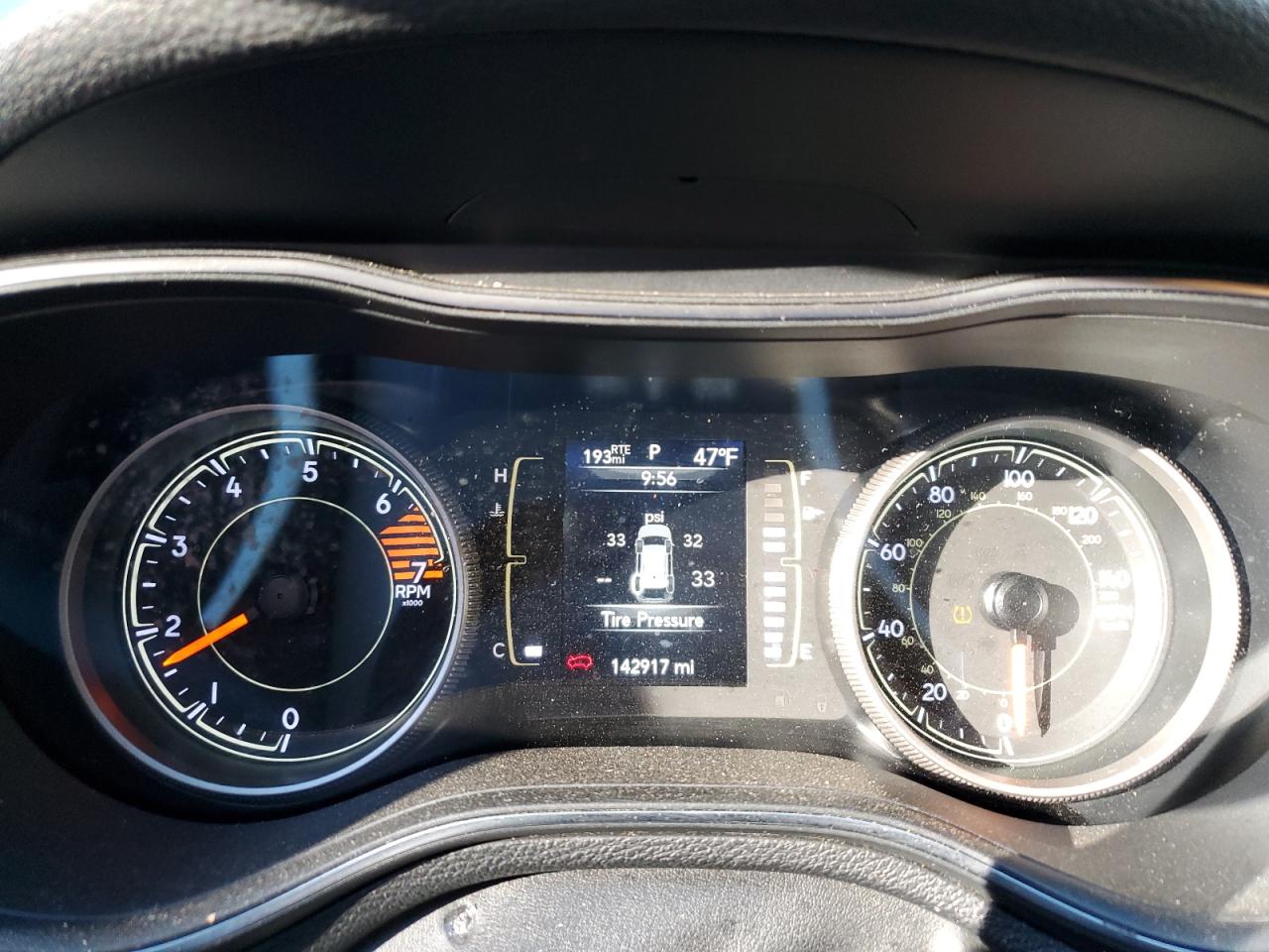 2019 Jeep Cherokee Latitude VIN: 1C4PJMCB5KD305117 Lot: 92685605