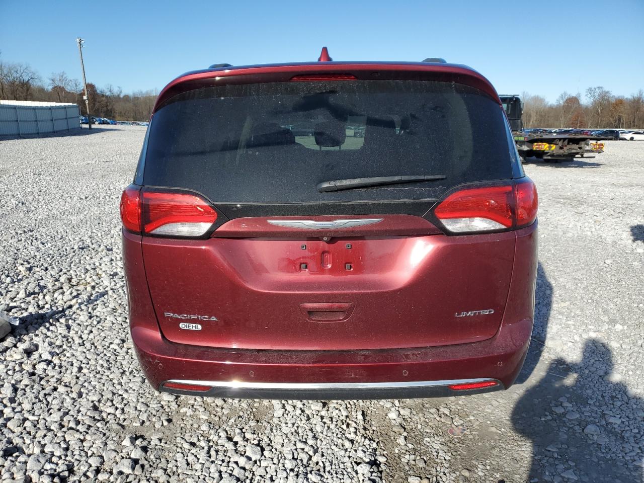 2017 Chrysler Pacifica Limited VIN: 2C4RC1GG0HR712145 Lot: 92858185
