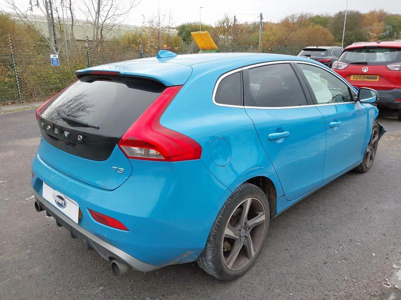 2014 VOLVO V40 T3 R DESIGN 5DR
