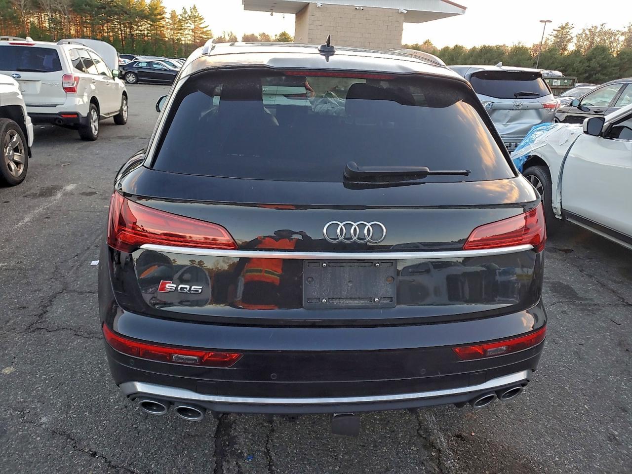 2022 Audi Sq5 Premium Plus VIN: WA1B4AFY1N2098297 Lot: 93829305