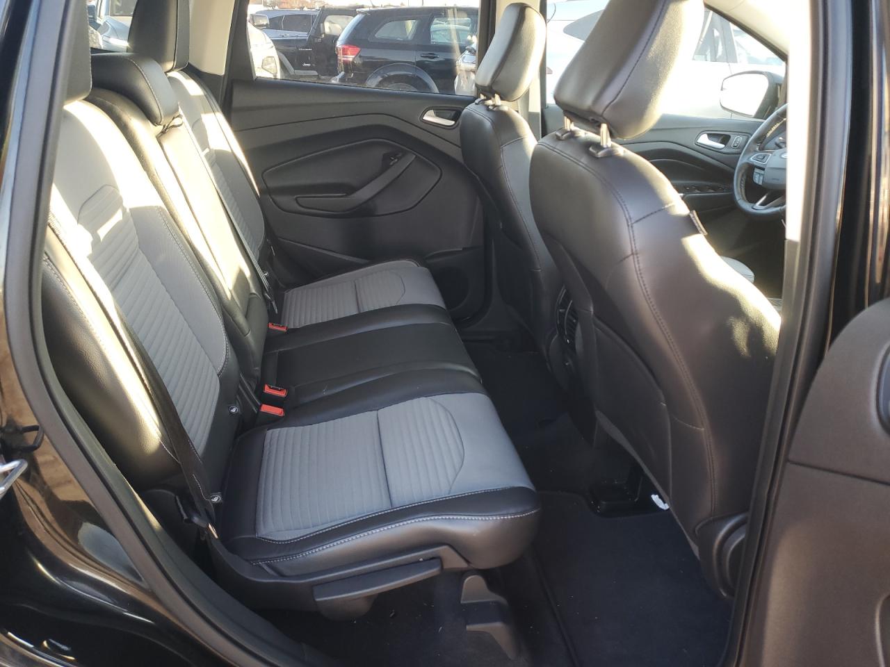 2018 Ford Escape Se VIN: 1FMCU0GD5JUC33033 Lot: 91911765